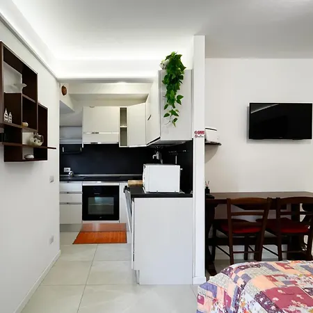 Splendido Monolocale Moderno - Wifi E Ac - Cortina Appartement